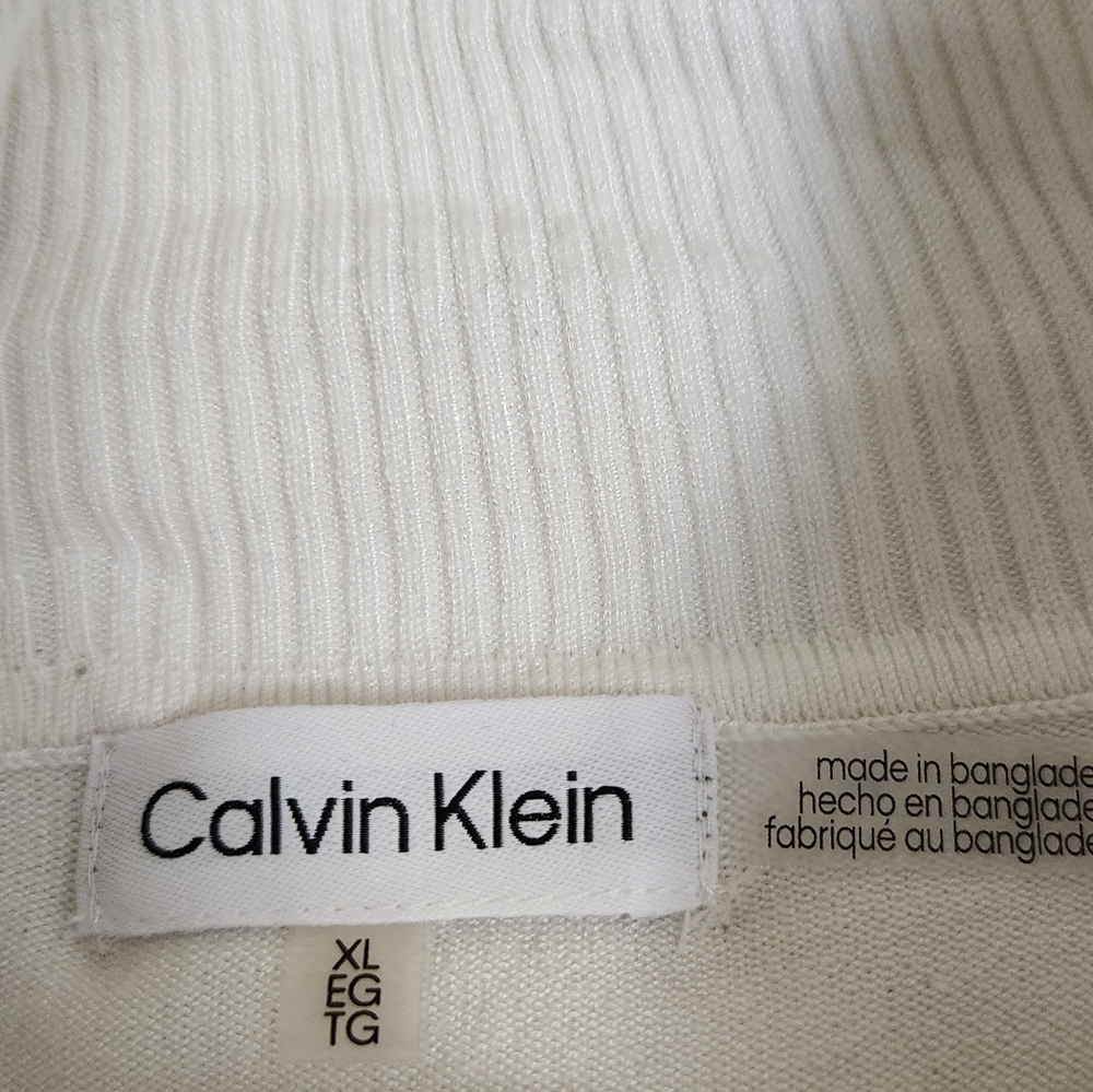 🆕️⬇️Calvin Klein Winter White & Black Stripe Turtleneck - Picture 8 of 11